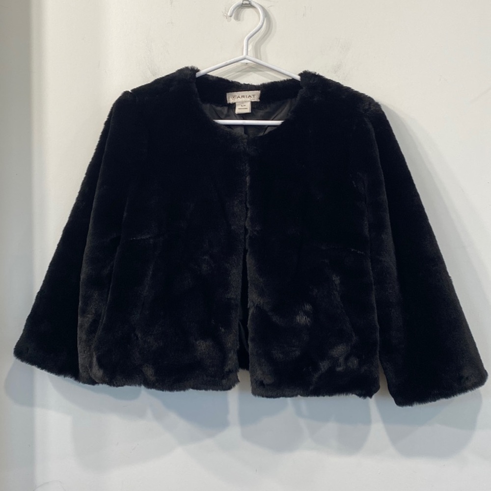 Ariat Faux Fur Short Coat/ Cropped Black size S